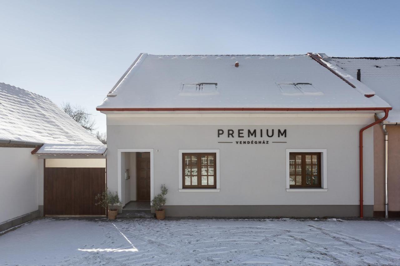 Premium Vendeghaz Ξενοδοχείο Έγκερ Εξωτερικό φωτογραφία